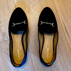 Cute black ALDO flat shoes